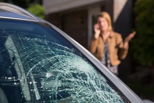 windshield-repair-vs-replacement